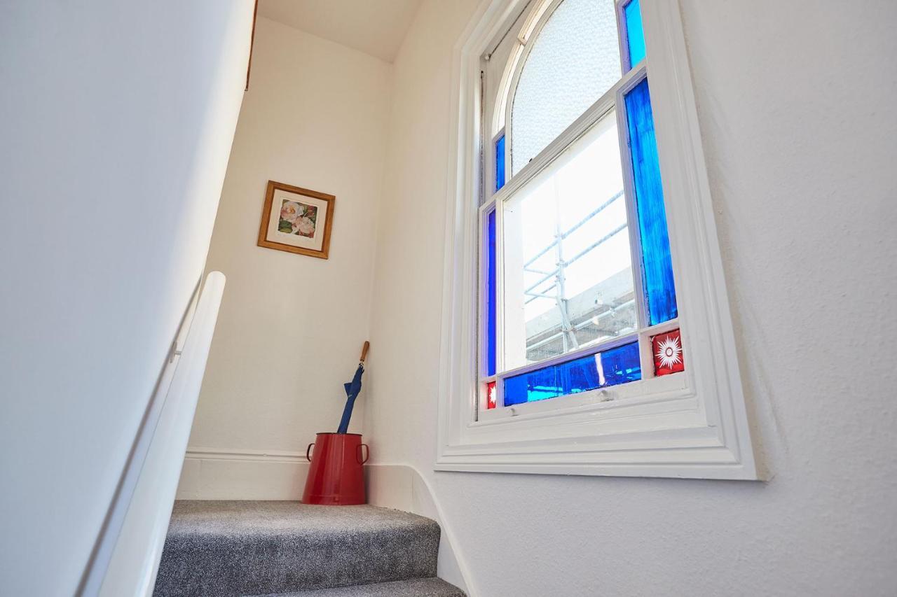 Beautiful Sea View Apartment In St Leonards On Sea 외부 사진